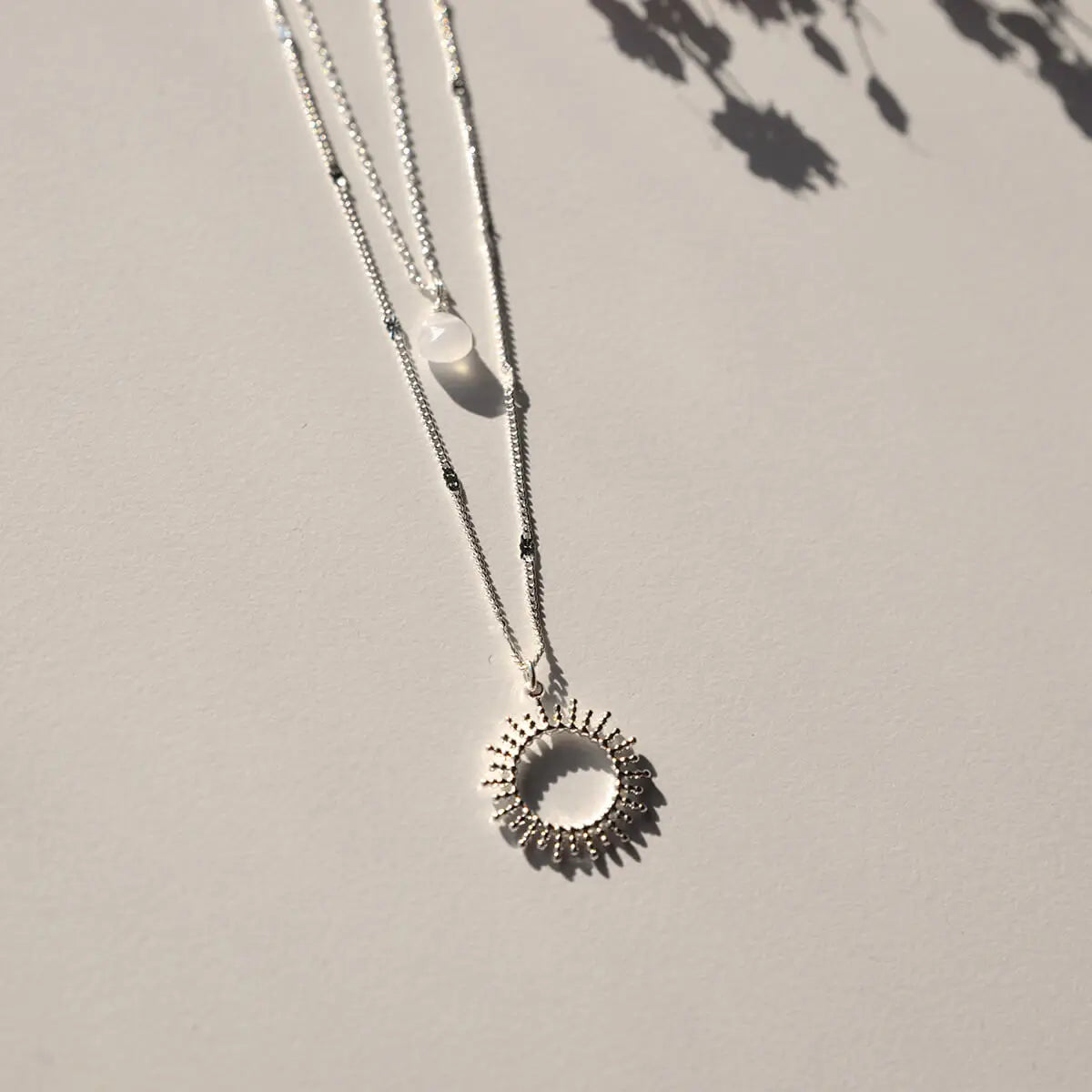 Necklace sun creme silver – Cheers to you. (Halskette)