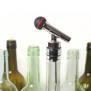 Mikrofon Flaschenverschluss und Ausgießer