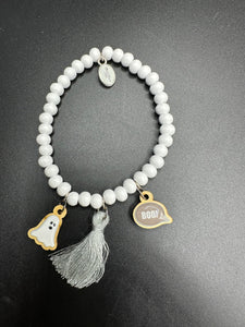 Armband in weiß mit Gespenst