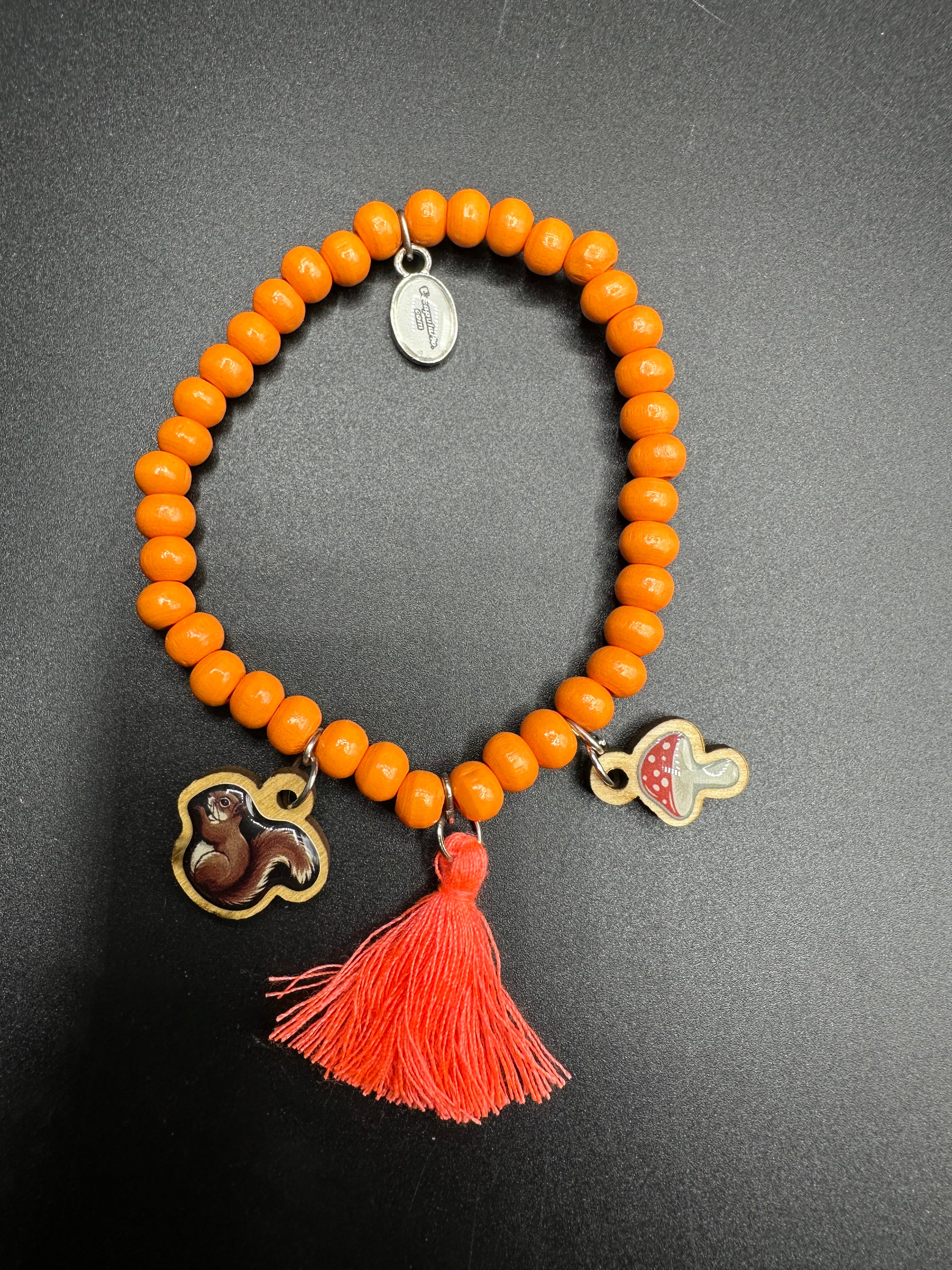 Armband in orange mit Holzperlen